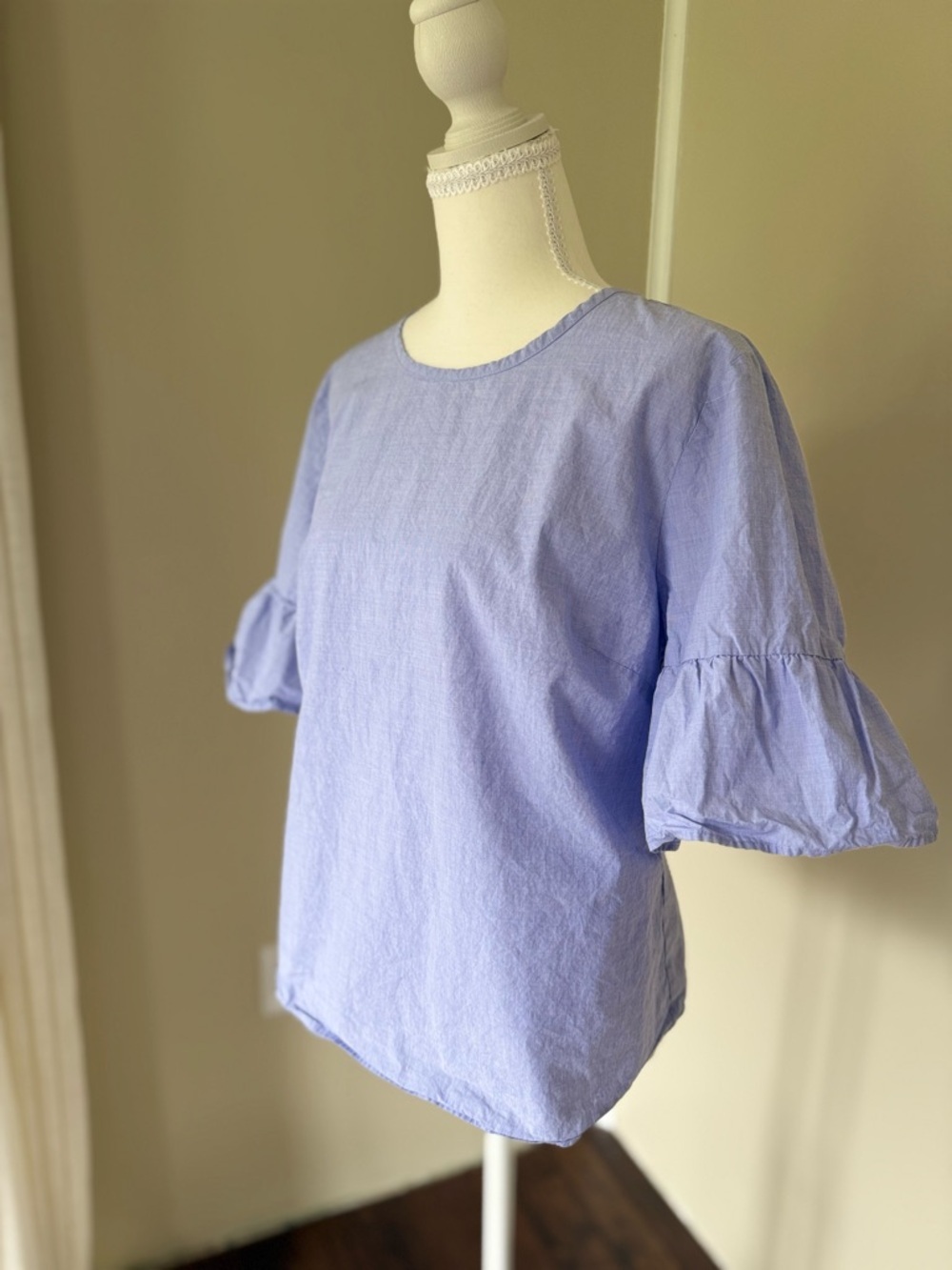 J. Crew Lavender Button-back bell-sleeve top Ruffle Sleeve Blouse 100% cotton 16 - Picture 2 of 6